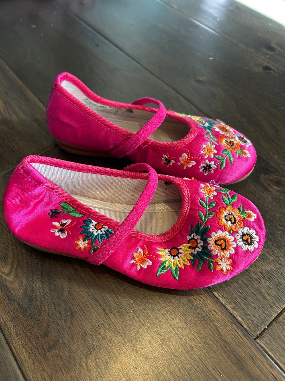 Girls' Hot Pink Floral Embroidered Mary Jane Flats